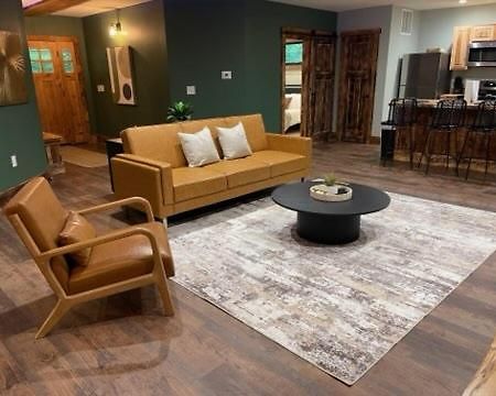 Pine Creek Cabins & Camping Resort South Bloomingville Bagian luar foto