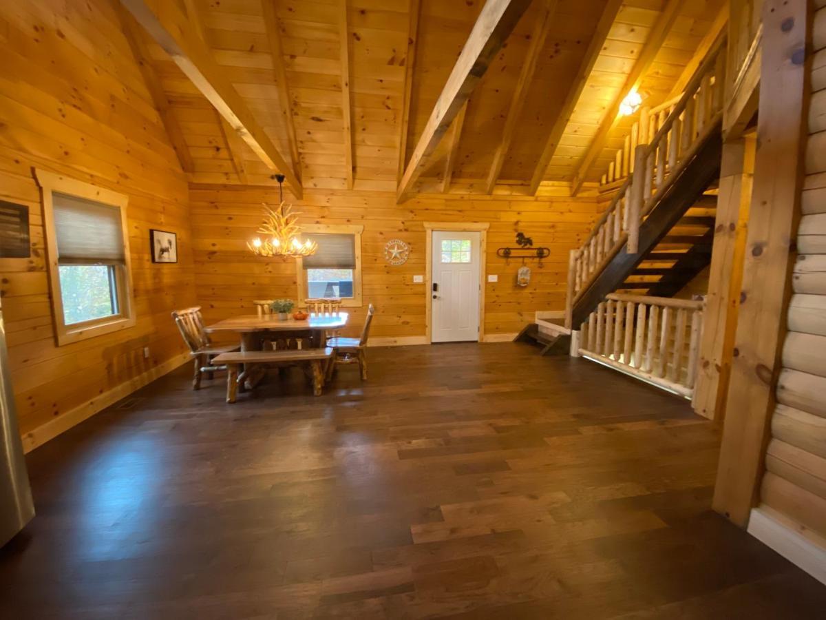 Pine Creek Cabins & Camping Resort South Bloomingville Bagian luar foto