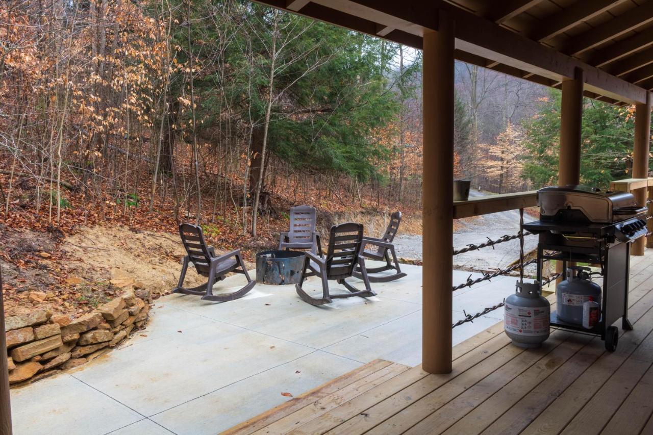 Pine Creek Cabins & Camping Resort South Bloomingville Bagian luar foto